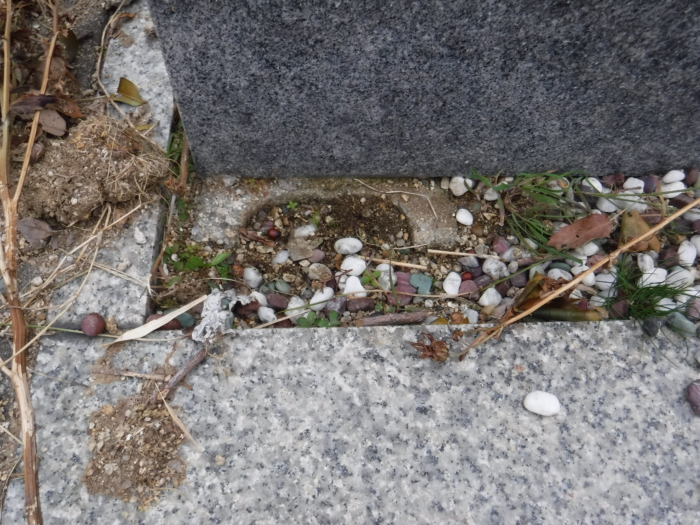 墓石の基礎工事